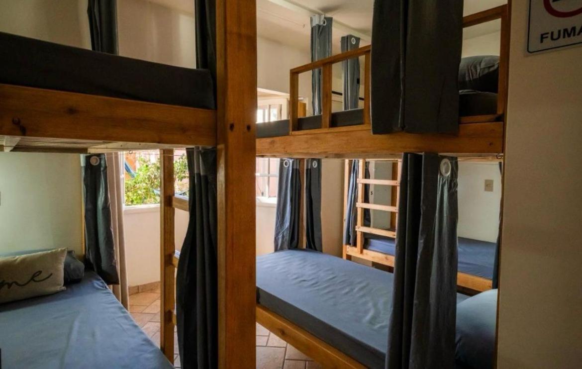 Take It Easy Hostel ฟลอเรียนอโปลิส ภายนอก รูปภาพ